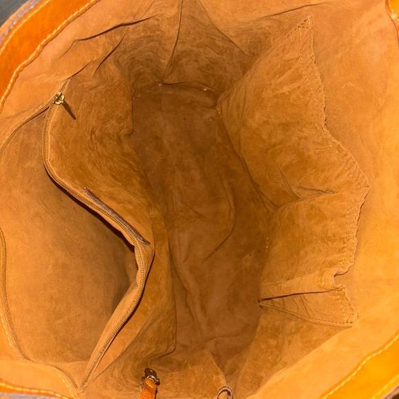 Embossed Leather Tote Bag - Picture 3 of 3